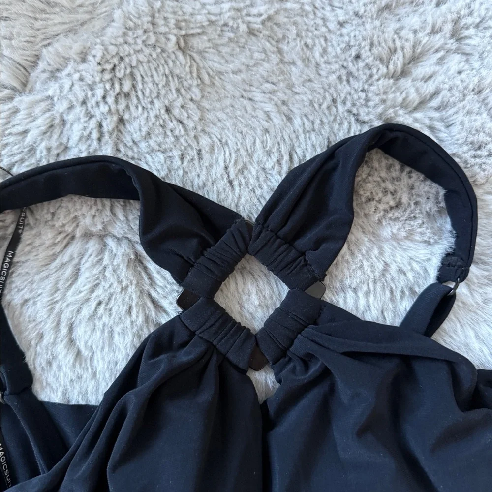 MAGICSUIT NWOT Halter Neck One-Piece Swimsuit SZ 8